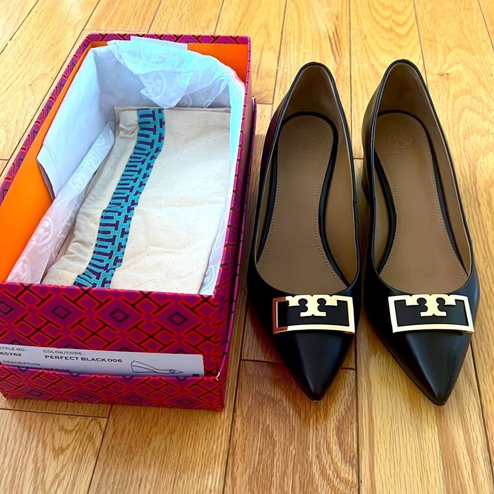 Tory Burch Gigi Wedge Size 8